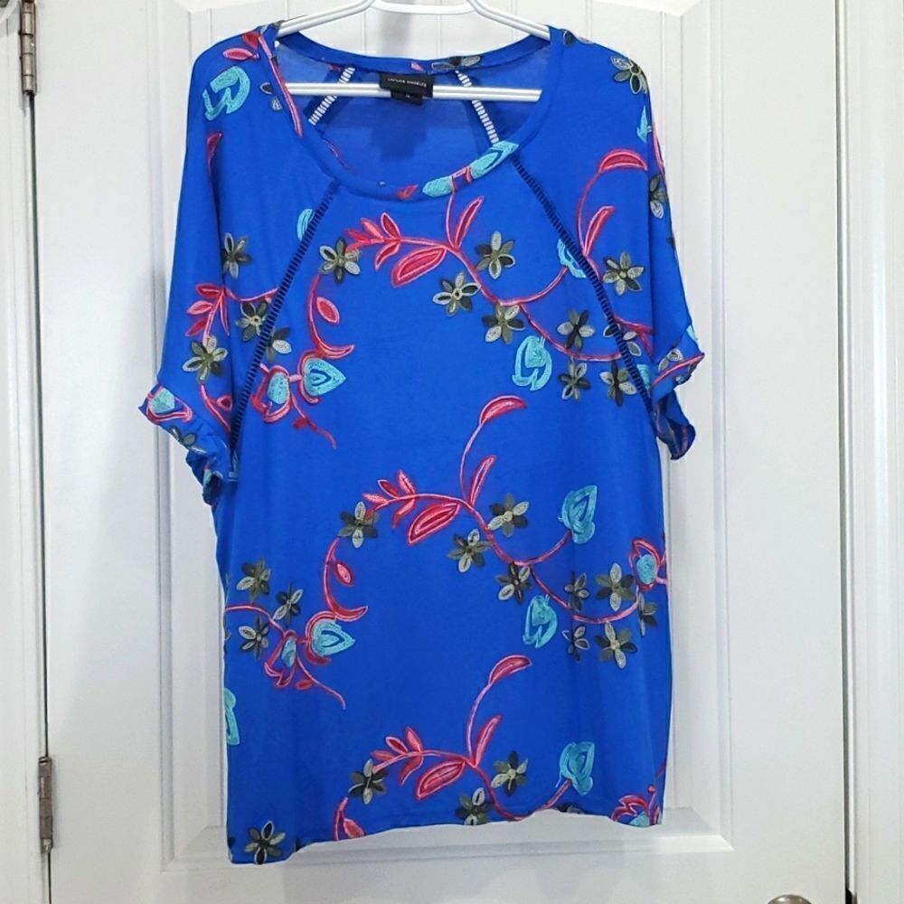 LIV Los Angeles Women’s Floral Embroidered, Butterfly sleeve Blouse,  Size 1 X